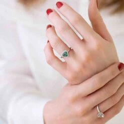 Bague Topaze Sky Blue Et Diamants One More - Etna 0.11 Ct - Etna 055061TT 11 Bague Topaze Sky Blue Et Diamants One More - Etna 0.11 Ct - Etna 055061TT -Accessoires De Mode ori bague topaze sky blue et diamants one more etna 0 11 ct etna 055061tt 36370 64769