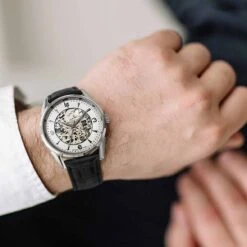 Montre Lip Himalaya - Homme - Cadran Argent- 40 Mm - Acier - 671248 -Accessoires De Mode ori montre lip himalaya homme cadran argent 40 mm acier 671248 33569 41472