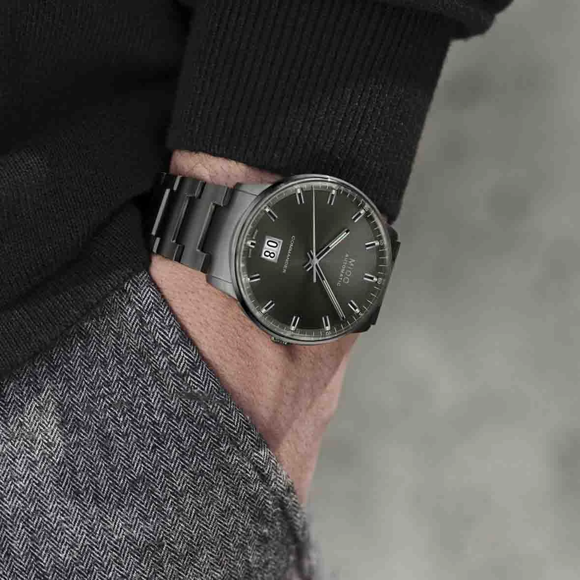 Montre Mido Commander Big Date 42 Mm- M021.626.33.061.00 6 Montre Mido Commander Big Date 42 Mm- M021.626.33.061.00 – Image 4